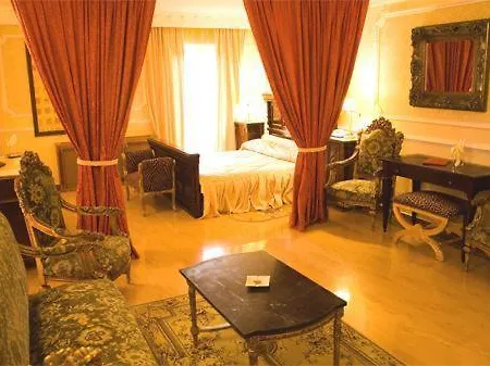Hotel Elysee Szálloda